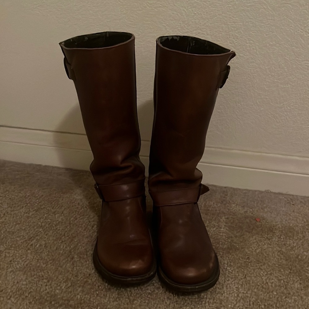 Steve Madden brown leather boots - sz 5.5